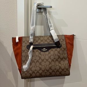 Coach Kleo Carryall In Signature Canvas